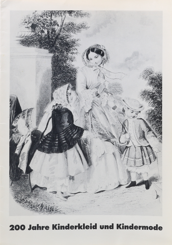 Mathys, 200 Jahre Kinderkleid und Kindermode.